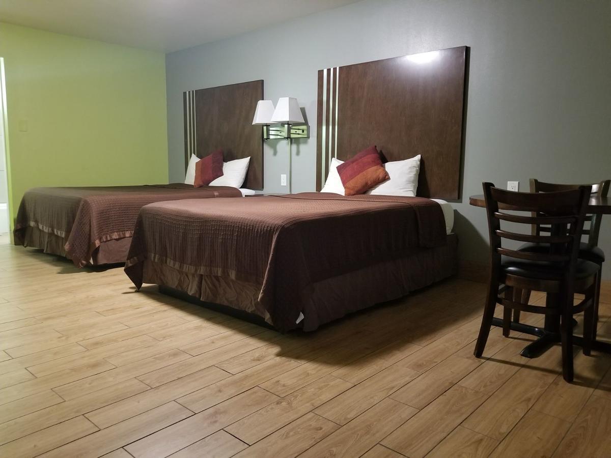 Simple Rewards Inn Roswell Bagian luar foto