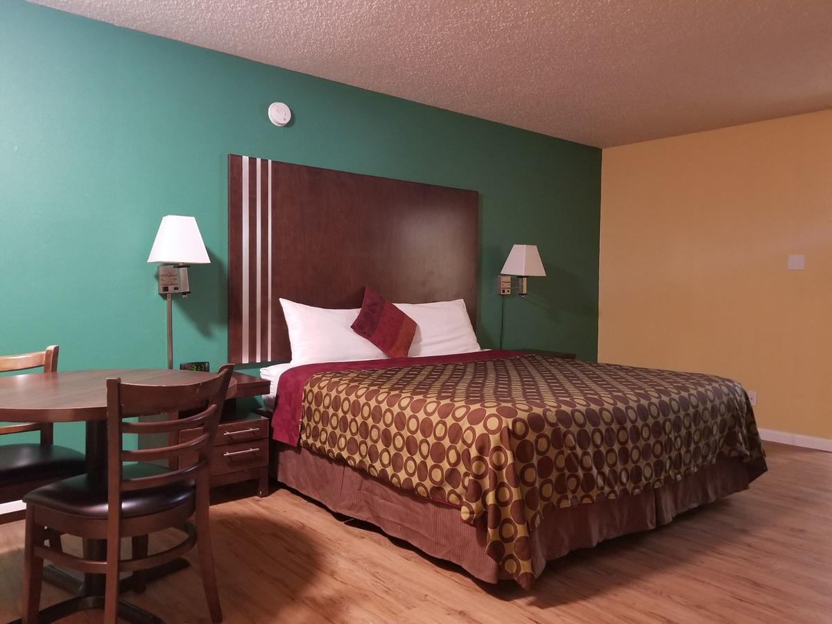 Simple Rewards Inn Roswell Bagian luar foto