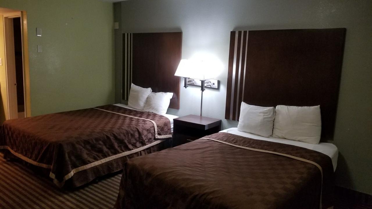 Simple Rewards Inn Roswell Bagian luar foto